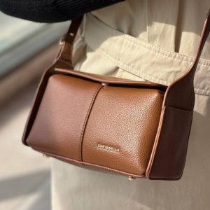 کیف دوشی زنانه کریس‌بلا