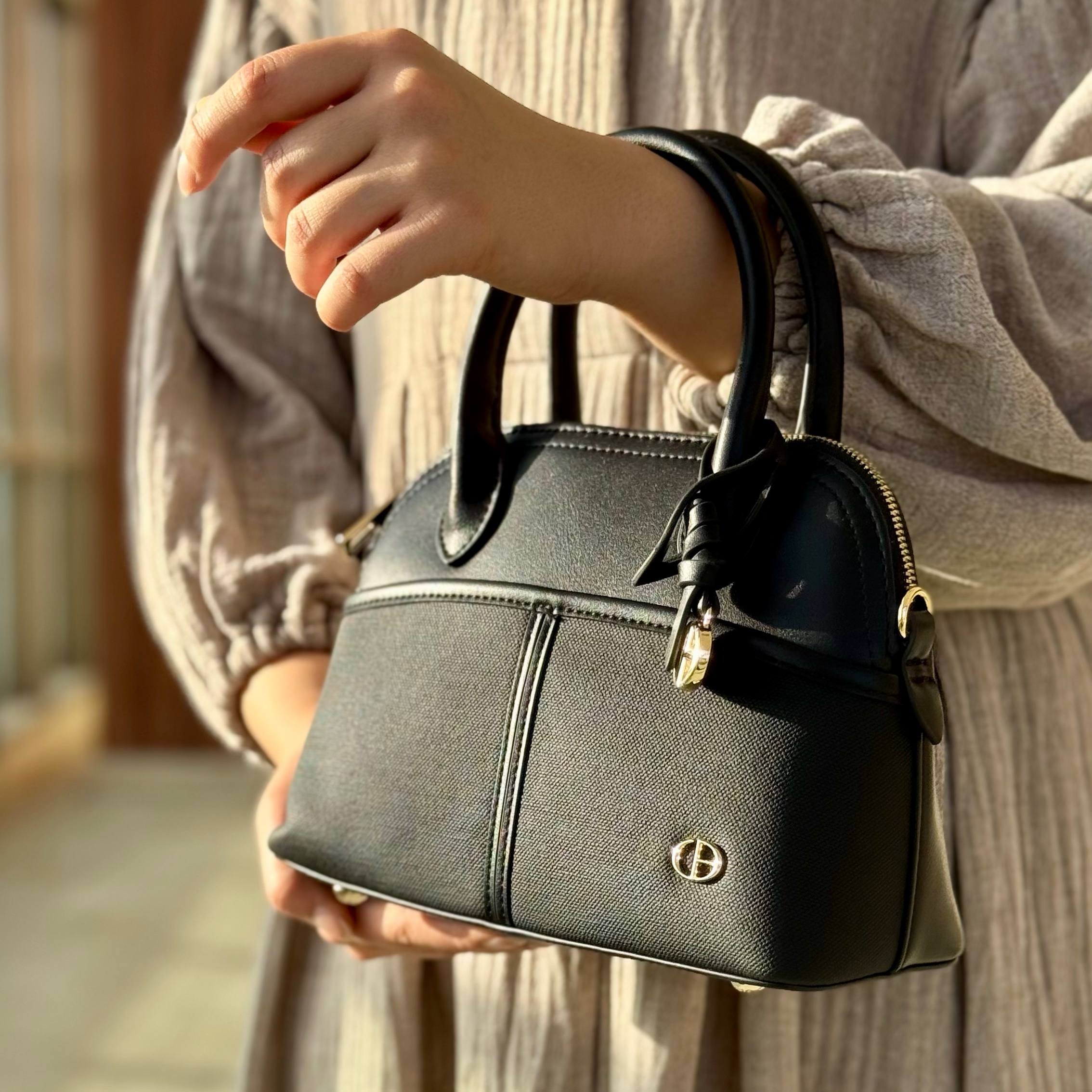 کیف دوشی زنانه کریس‌بلا