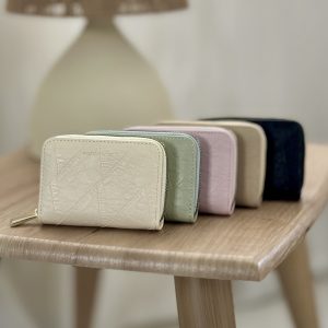 جاکارتی زنانه برند simple & classic